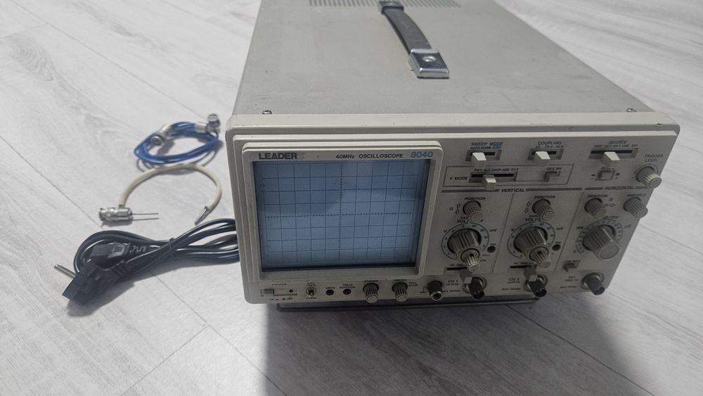 Осциллогрф Leader 8040