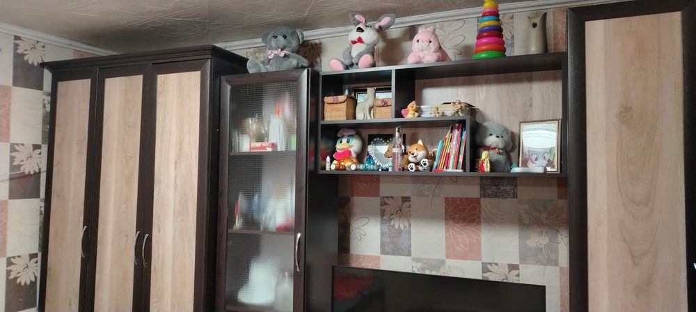 Горка небольшая для зала или спальни