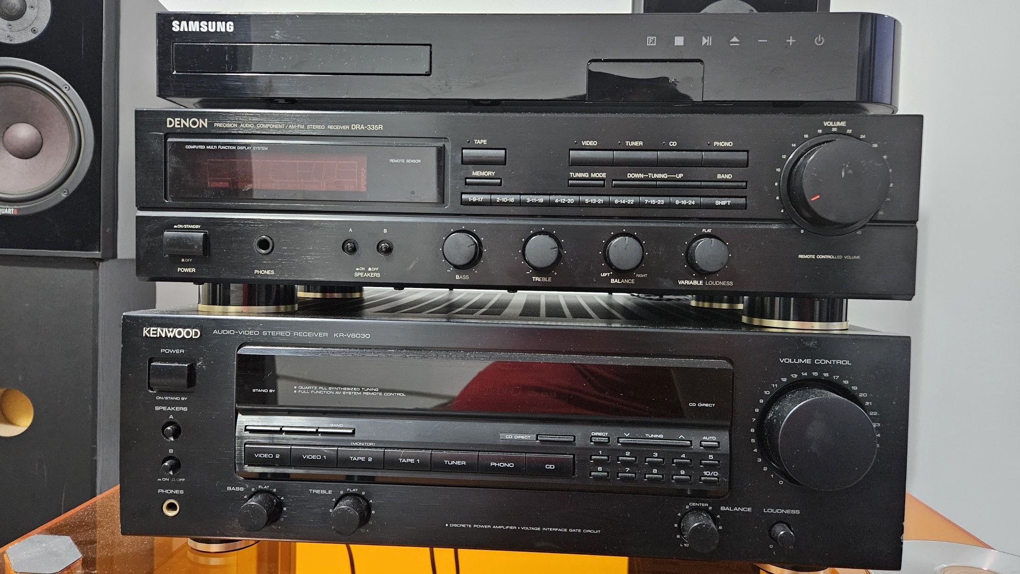 Rack audio electronice