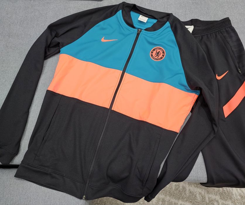 Горница и анцуг на Челси