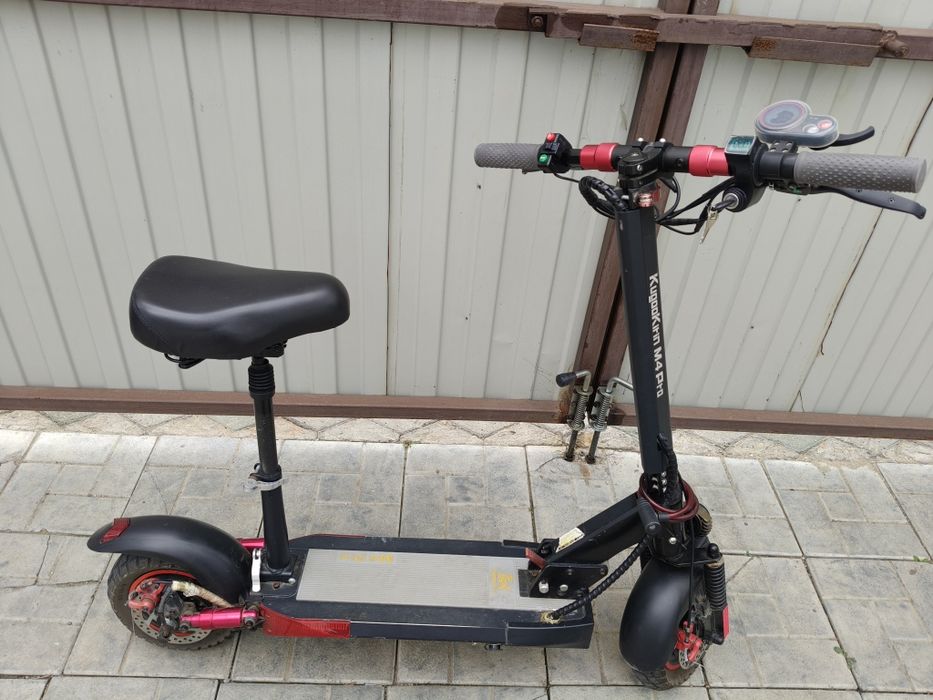 Продам электросамокат Kugo kirin m4 pro