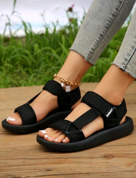 Дамски обувки (чисто нови)