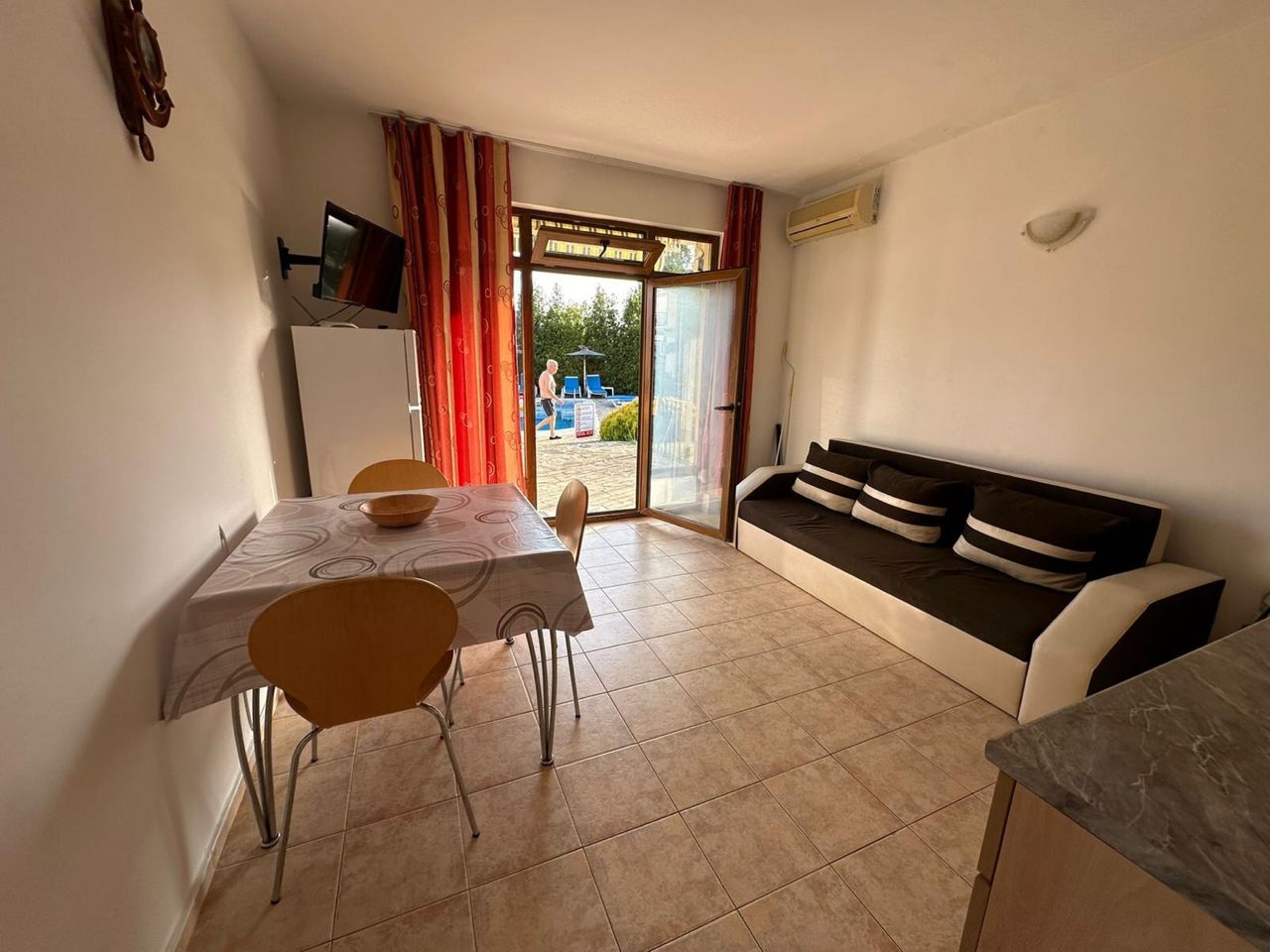 Продава се Двустаен апартамент в Свети Влас - 45 кв.м за 1289 €/кв.м - Снимка #4
