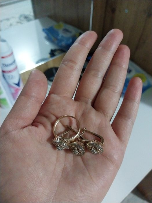 585 золото комплект тилло сотилади