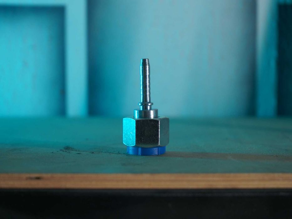 Фитинг для РВД шлангов 3/8 наружный для DN 6ка услуга Прессовка