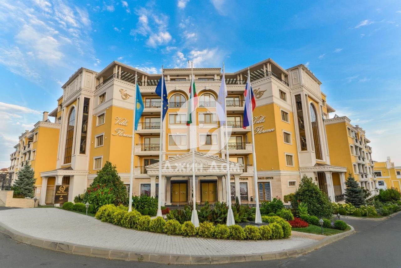 Продава се Тристаен апартамент в Свети Влас - 105 кв.м за 2096 €/кв.м - Снимка #10