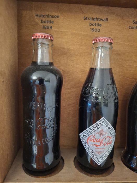 Продавам ​Оригинална Колекция Coca-Cola