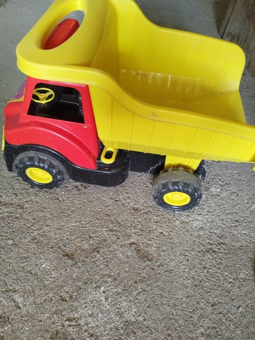 Детско камионче ***