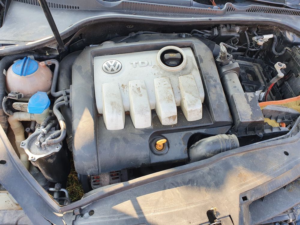 Dezmembrez/ piese VW Golf V 2005 4x4 motor 1.9 tdi BKC