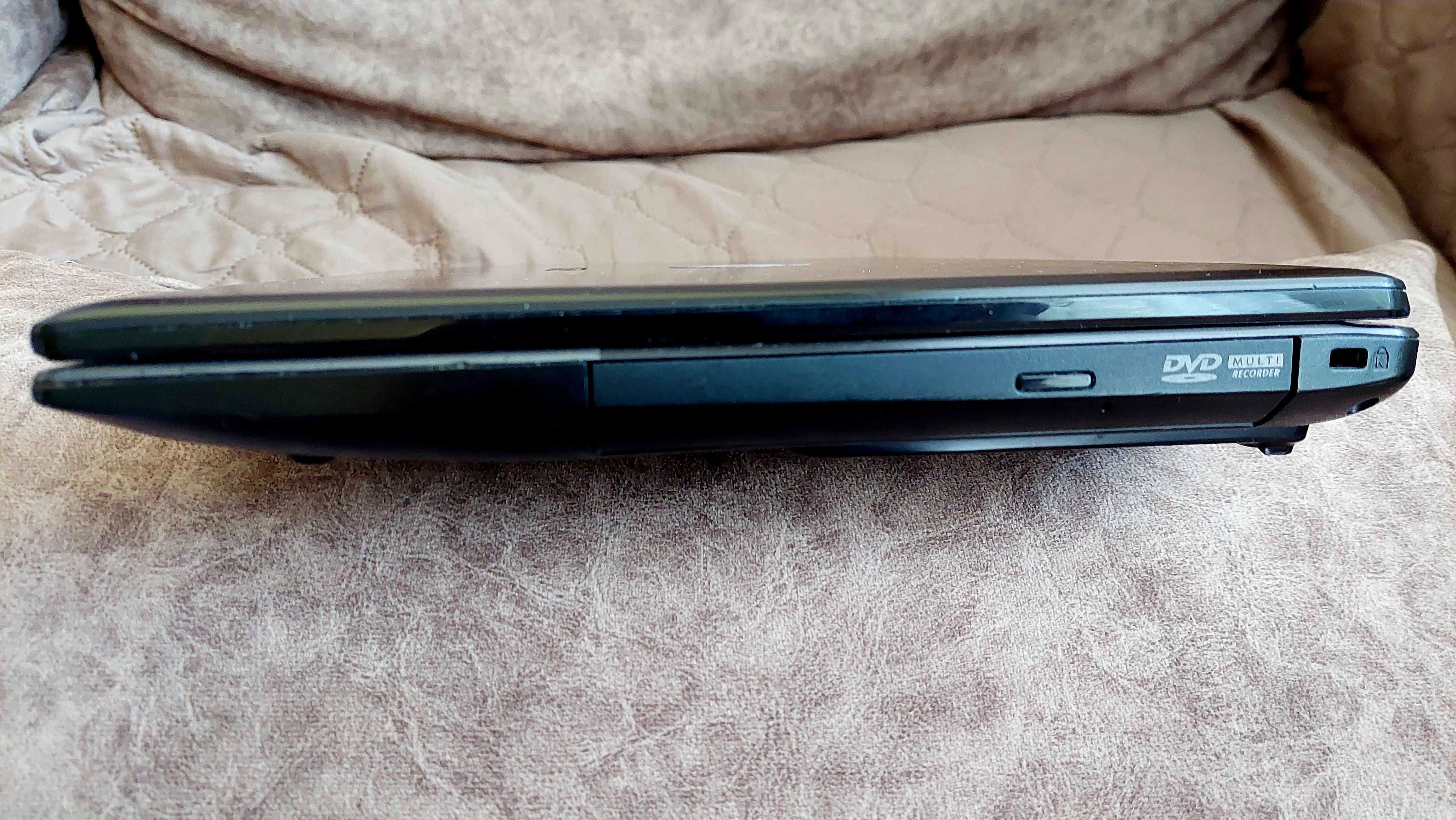 Лаптоп Asus  x55vd