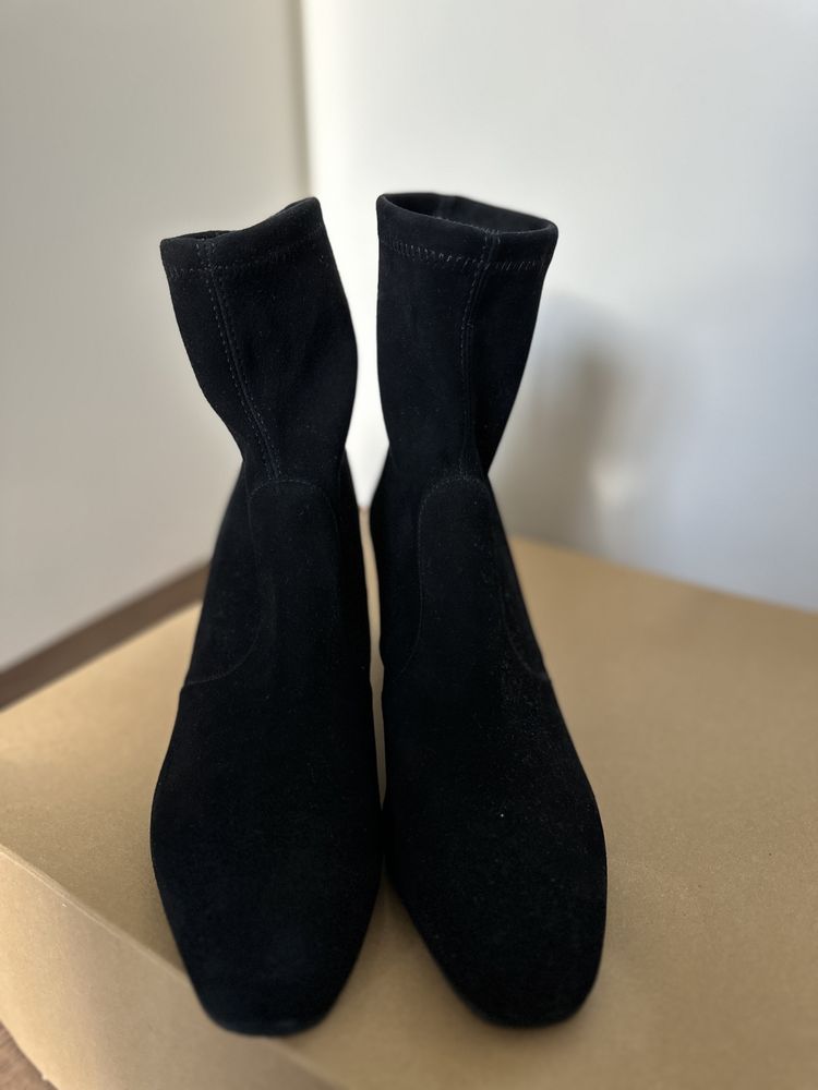 Черни Велурени Боти Stuard Weitzman