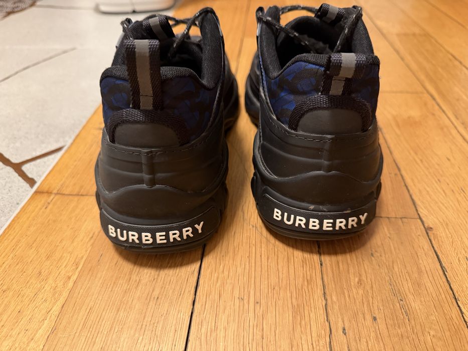 Мъжки обувки Burberry - оригинални.