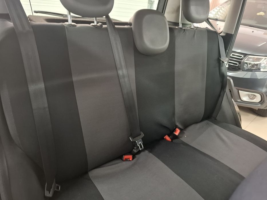 Cotieră utilizata Dacia Logan - 50 lei si huse universale Fiat Panda