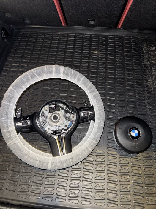 Volan M pentru generatia E