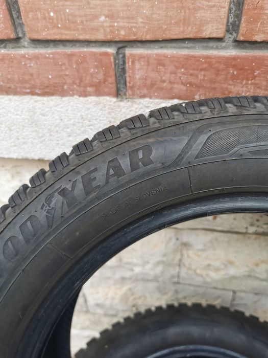 4 Зимни гуми Good Year