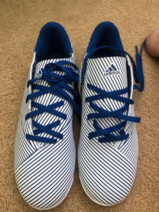 Адидас Nemeziz 19.4 футболни обувки