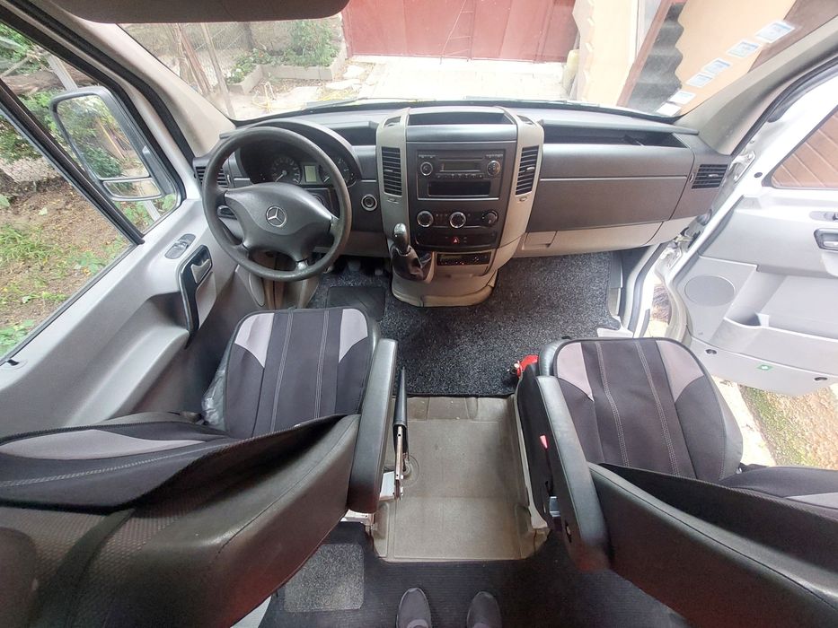 Mercedes Sprinter // 5 Locuri si Marfa // Mixta //