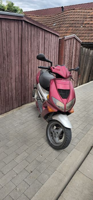 Scuter, moped Peugeot