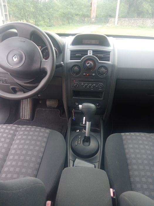 Vând sau schimb Renault Megane 2