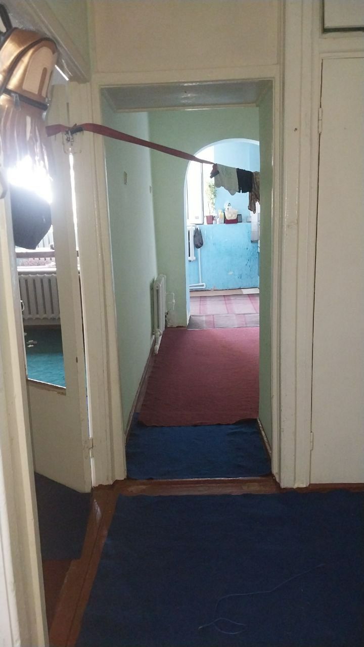 Кибрай Центре Продаётся 2х ком/4/4