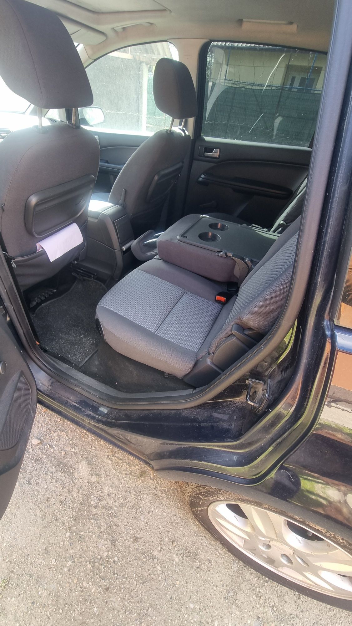 Vând sau dezmembrez ford focus C max 2001-2007 1.6TDCI