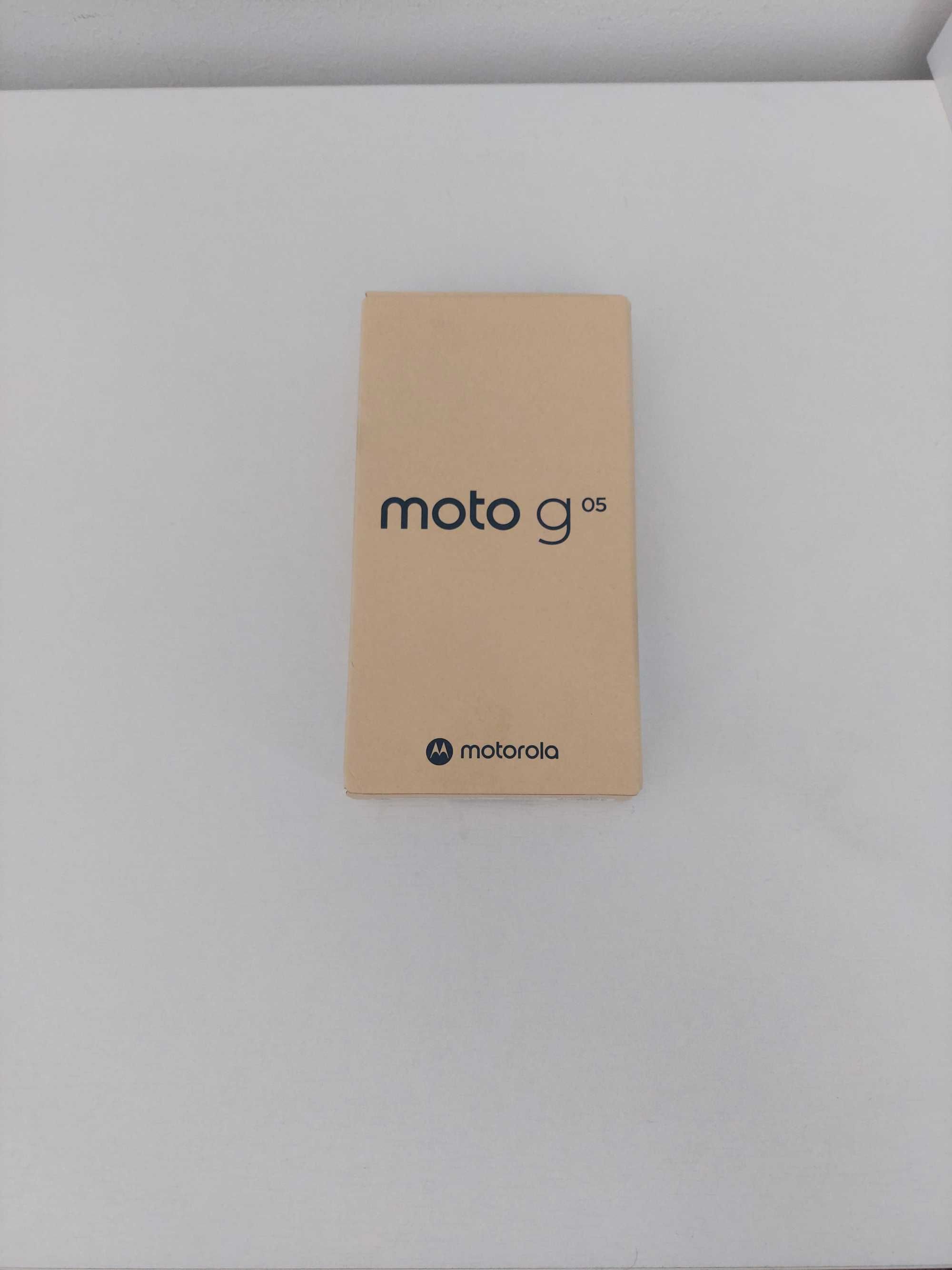 ЧИСТО НОВ! Moto g 05