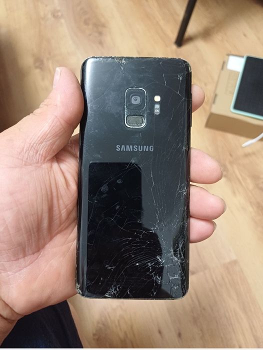 Bater. Samsung S9 spart. Placa buna. Pentru piese

#8

#8