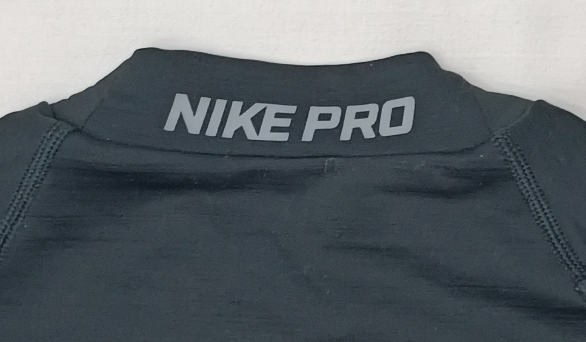 Nike PRO DRI-FIT Hyperwarm оригинална блуза ръст 137-147см Найк спорт