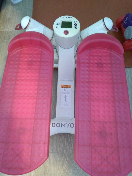 Stepper Domyos cu manevrare la 45 de grade față de aparat