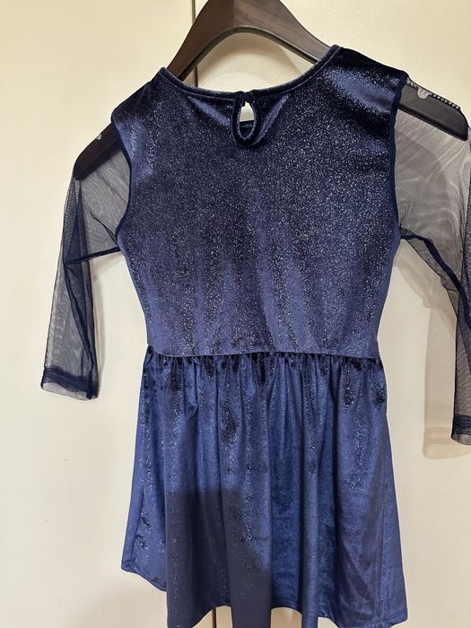 Детска рокля с тюлени ръкави