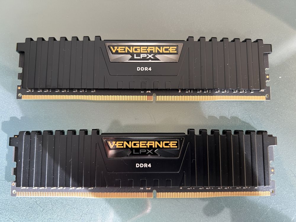 Memorii Corsair Vengeance LPX 16GB DDR4, 3000Mhz, CL16, Dual Channel