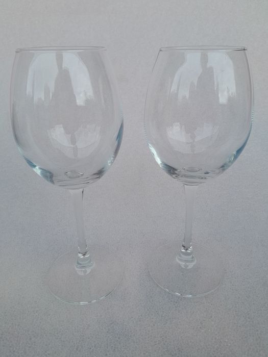 2 броя - Чаши за вино