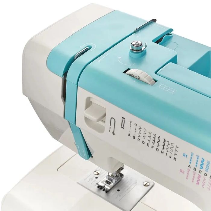 Швейная машина Chayka 745М