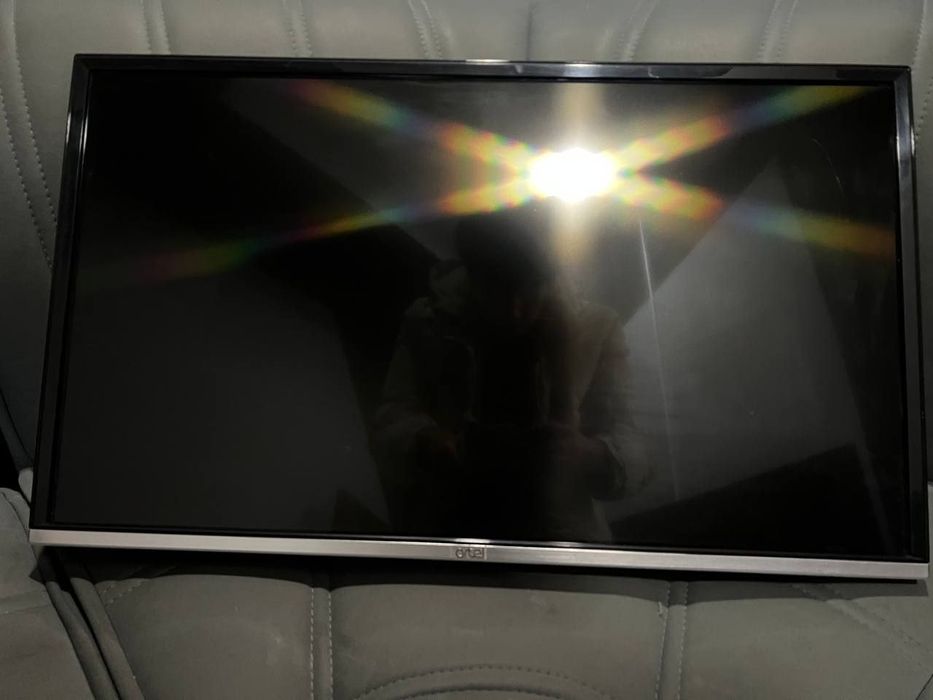 Kamera va televizor sotiladi