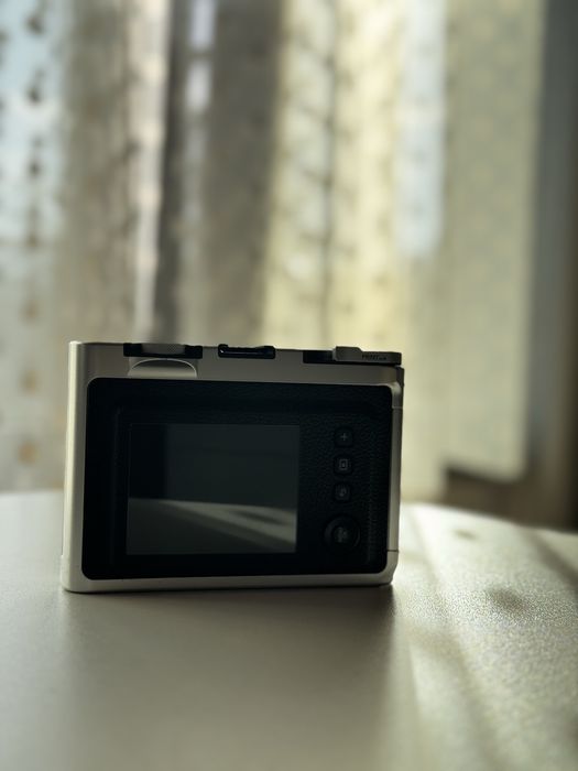 Fujifilm instax камера