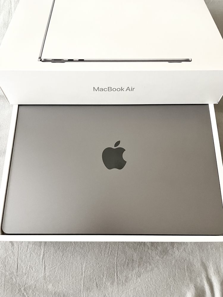 MacBook Air M2 16RAM / 512 SSD Гаранция
