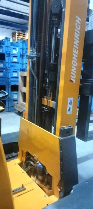 Jungheinrich ETV Q20 4-way reach-truck an 2005, 2.000 kg, 6.200 mm