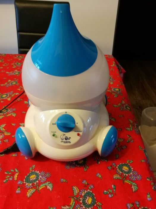 Umidificator de camera