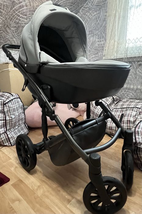 Продам коляску Anex