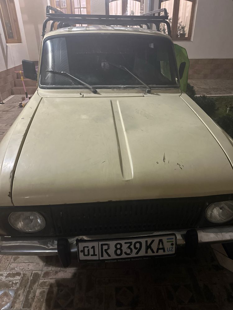 Moskvich KOMBI  sotiladi