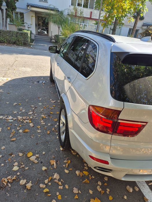 BMW X5 E70 3.0 diesel 245 CP 2010 Euro 5 Pachet M cutie automata 4x4