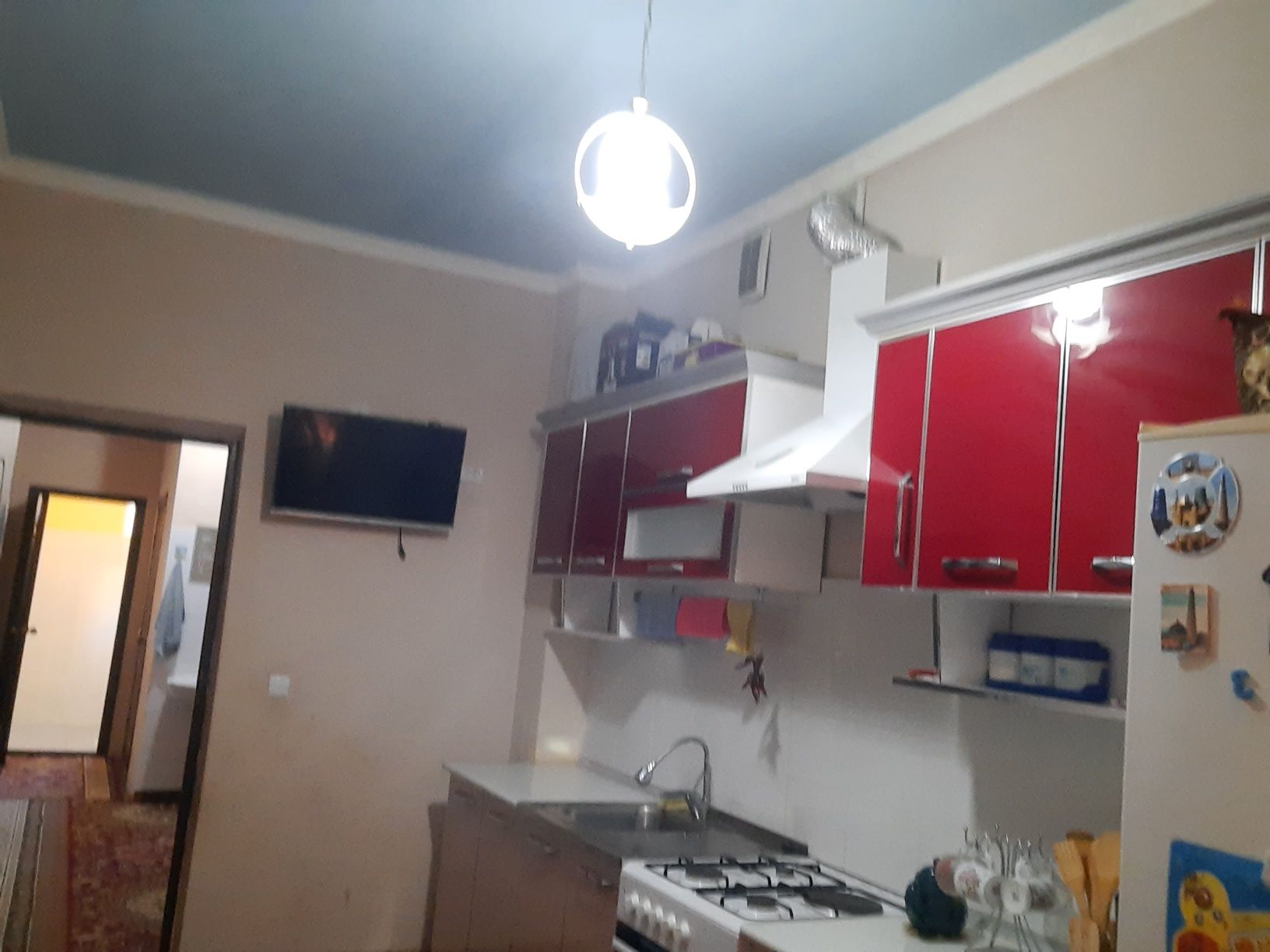 3 xonali Kvartira ijaraga beriladi uzoq muddatga