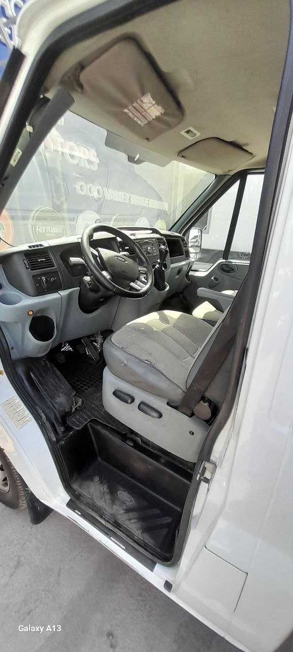 Ford Transit Yuk mashinasi