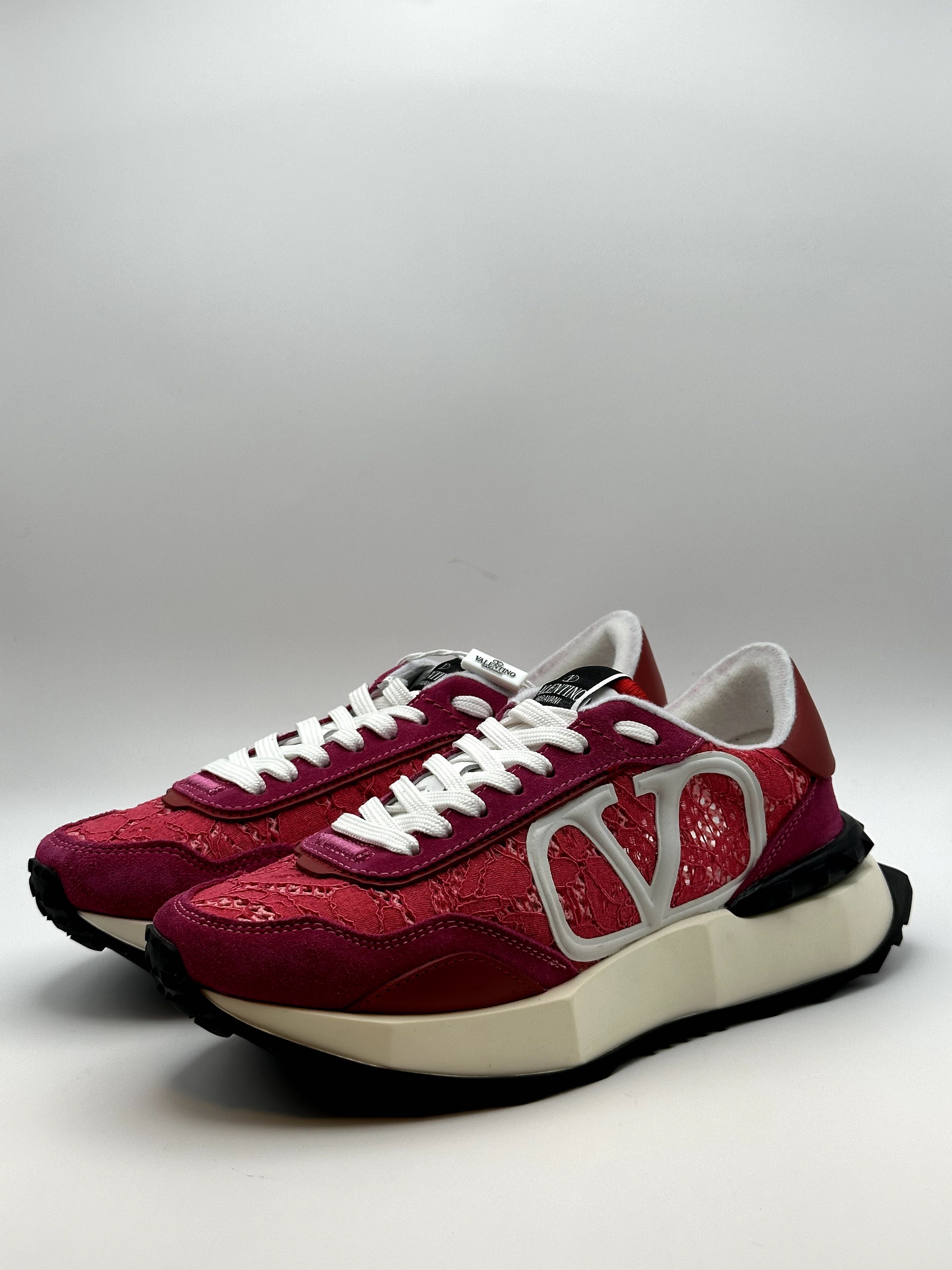Valentino Low-Top Rocketed Pink