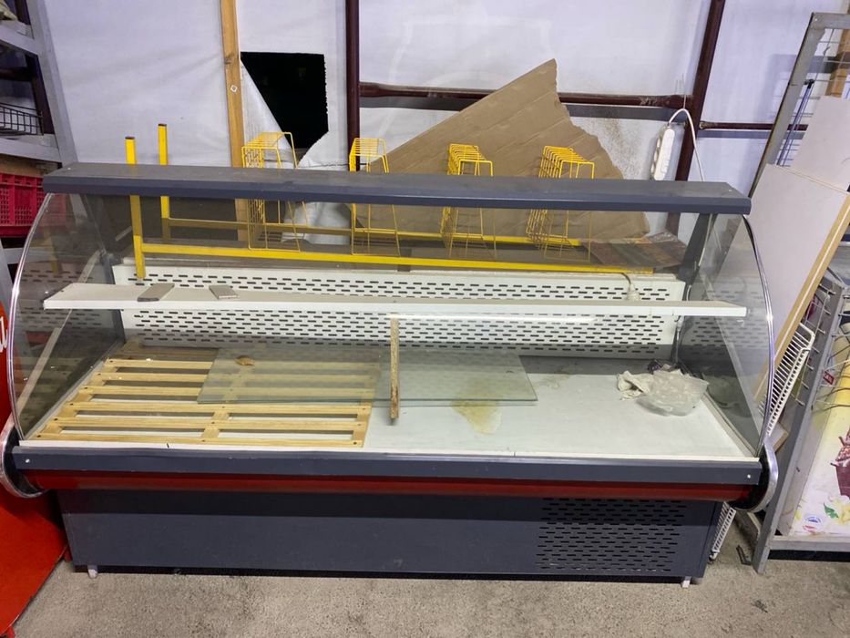 Xoladilnik sotiladi xolati zor 1 yil ishlatkanman