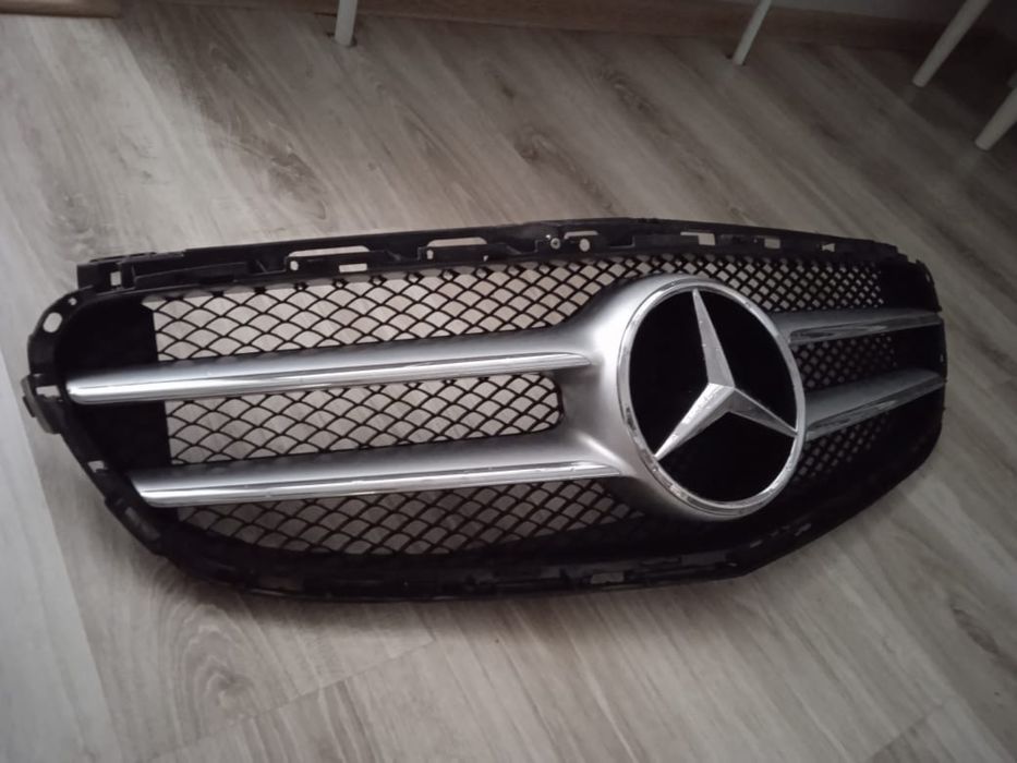 Решётка Mercedes-Benz w212 заводской оригинал