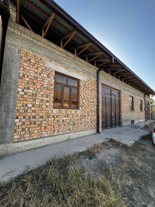 Срочна прадаю не достроенный земецный участок