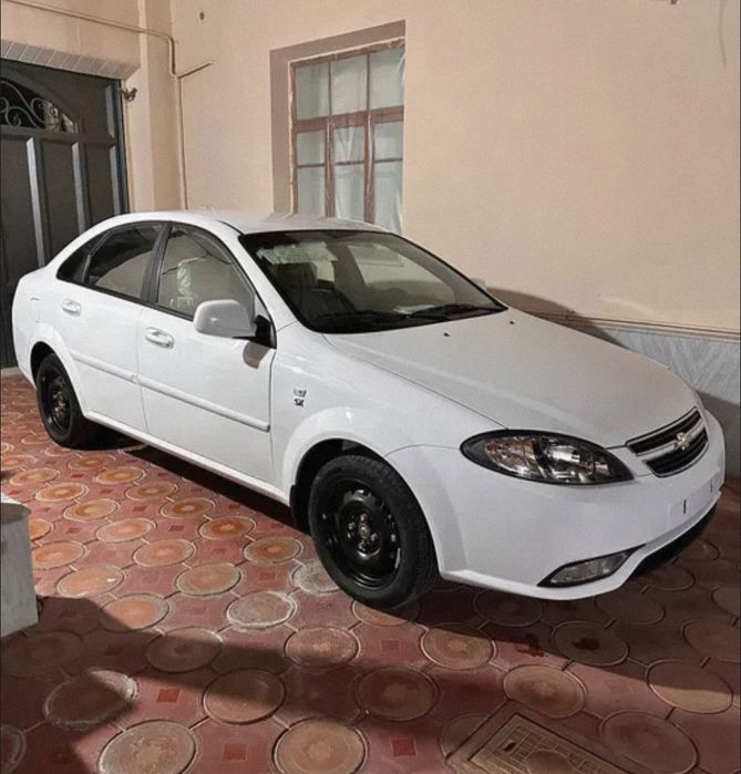 Gentra 2022 mexanika sotiladi