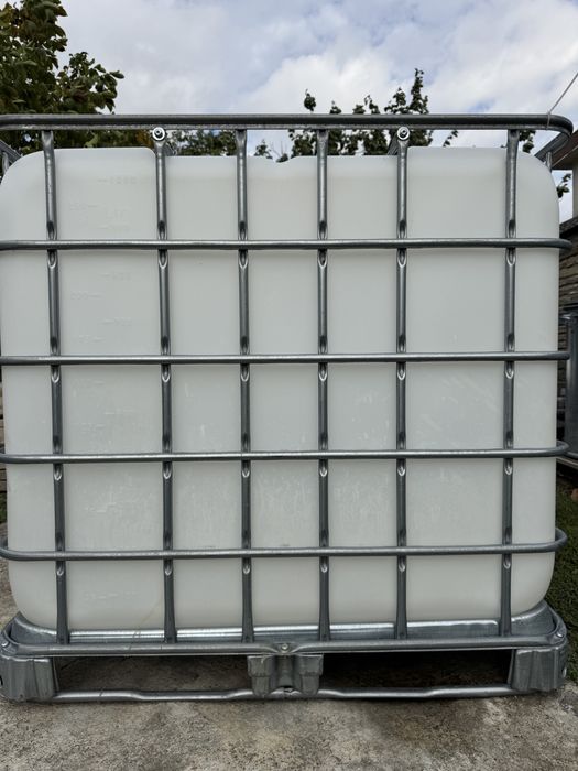 Цистерни 1000 литра,Бидони 1000 литра