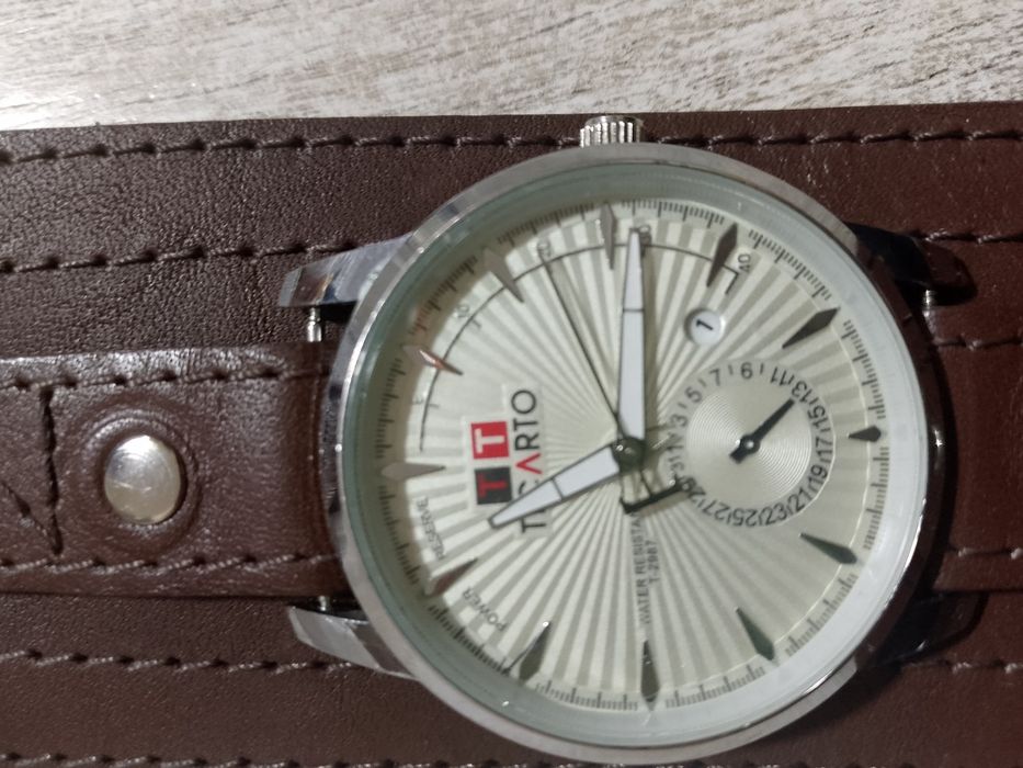 Соат сотилади коллекции бу